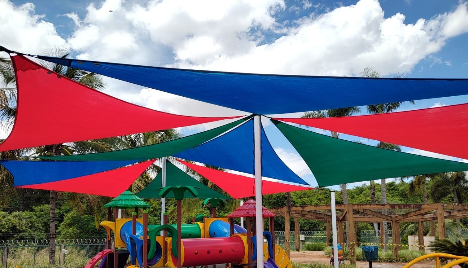 Ombrelones Umbrosa instalados em Condomínio Gávea Paradiso · Uberlândia - MG